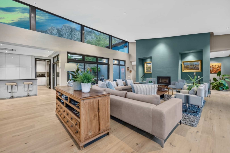 5 Bedroom Property for Sale in Camps Bay Western Cape